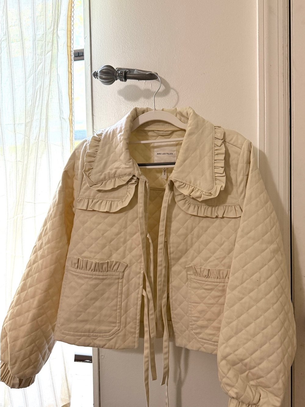 Avec Les Filles Quilted Cream Ruffle-Trim Jacket